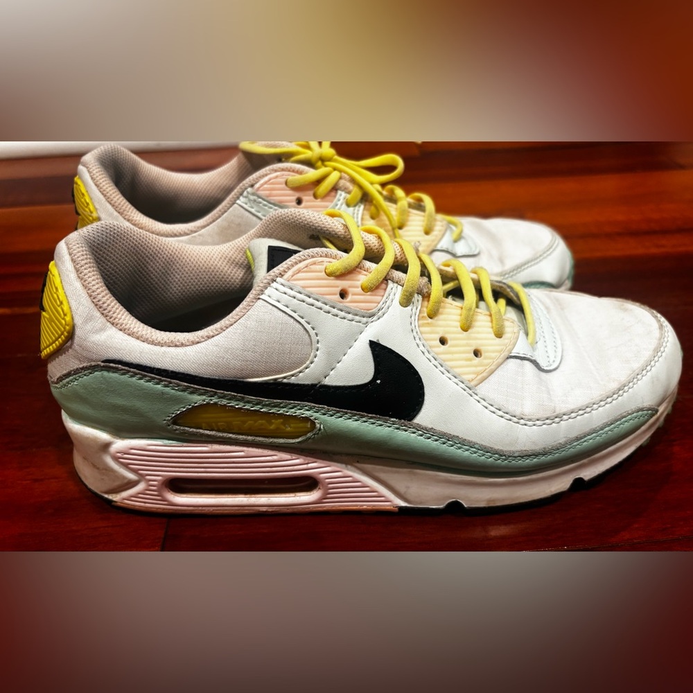 Nike Air Max 90’s women 8.5
